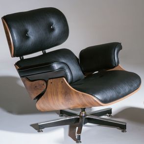 Poltrona Charles Eames Imbuia Couro Natural Preto 26605