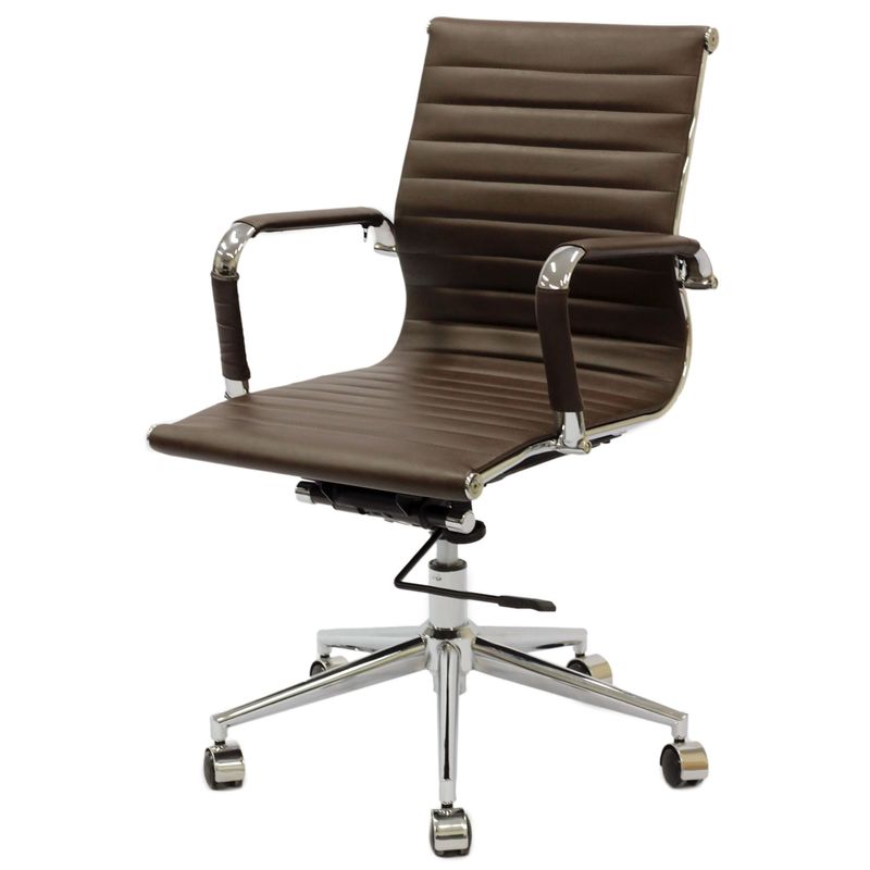 CadeiraEamesBaixaCafeBaseCromada27053