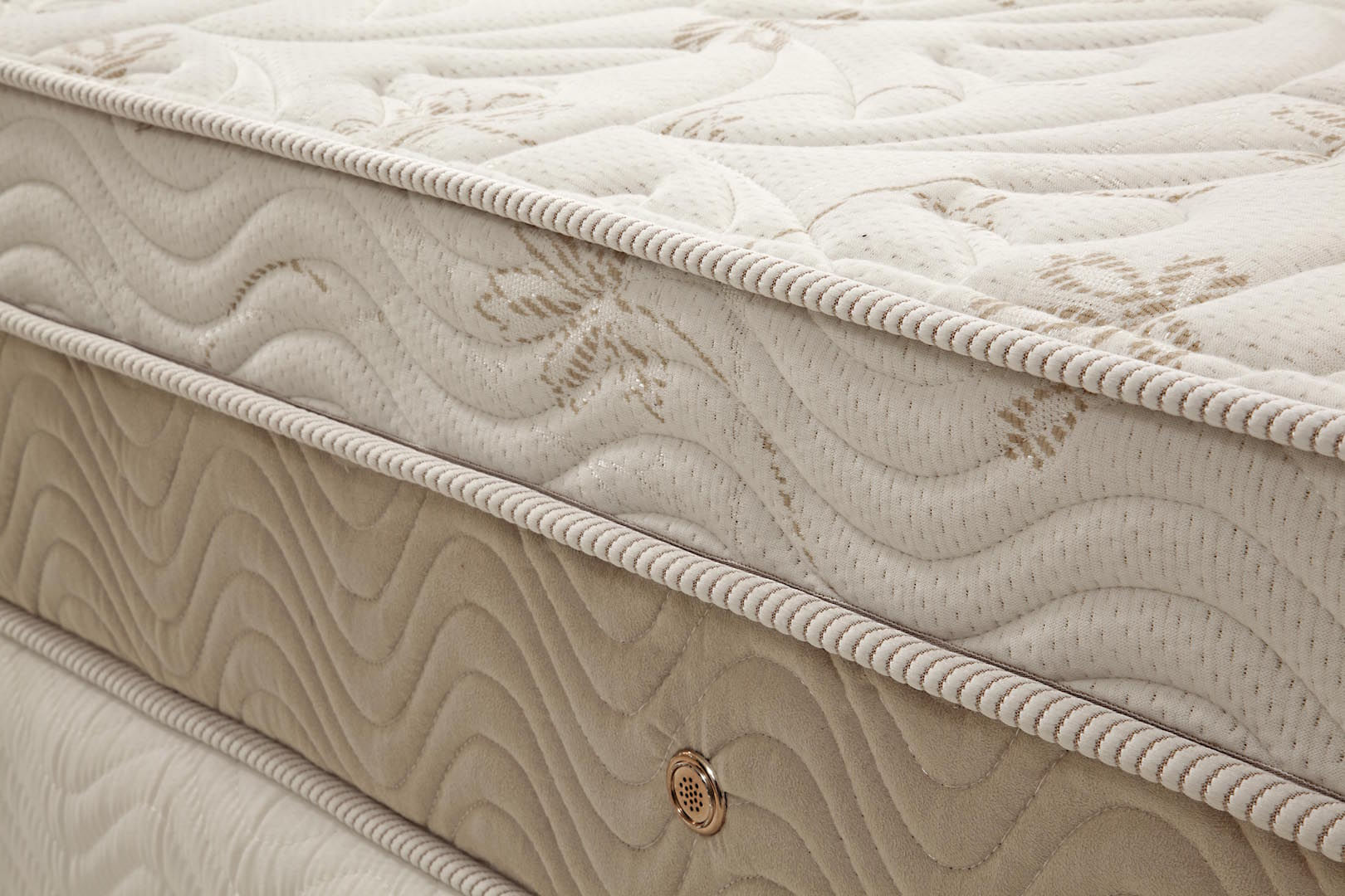Colchao-Box-Elegant-Casal-Nanolastic-Creme-e-Branco---42565