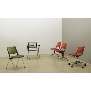 Cadeira Up Assento Preto Base Rodizio Piramidal em Nylon - 54291
