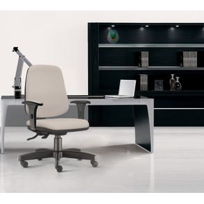 Cadeira Job Diretor com Bracos Curvados Assento Crepe Base Rodizio Metalico Preto - 54637