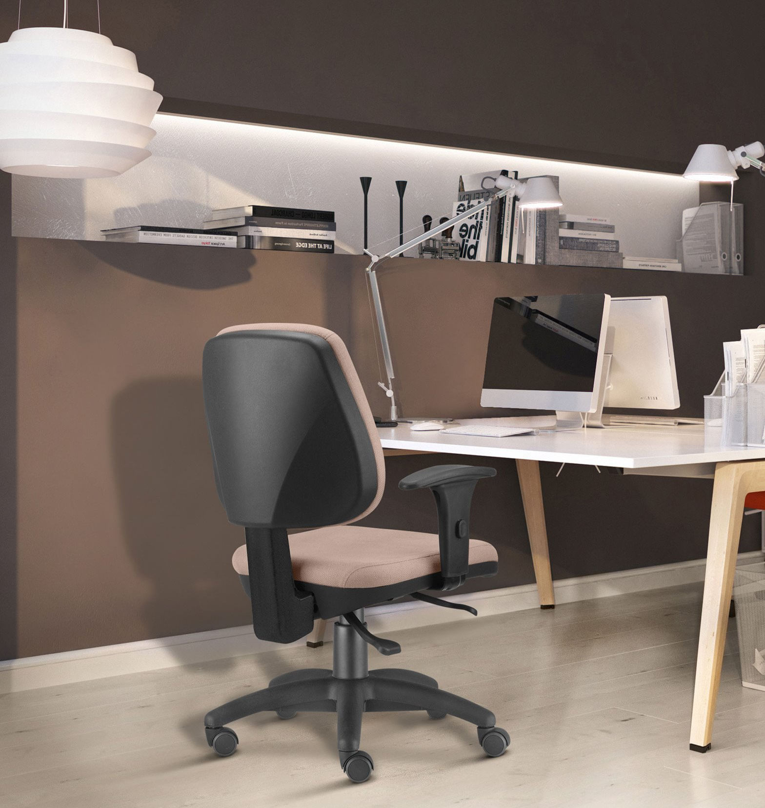 Cadeira-Job-com-Bracos-Semi-Curvados-Assento-Courino-Marrom-Base-Nylon-Arcada---54631