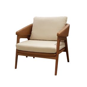 Poltrona Dubia Estofada em Linho Cru e Courino Caramelo Base Madeira Cor Amendoa - 55241