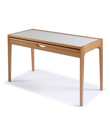 Mesa Aparador Elastica Seixas 1,20 MT (LARG) com Tampo de Vidro Fendi Base Madeira cor Amendoa - 54428