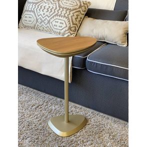 Mesa Apoio Elsinki Baixa Carvalho Metalizado Aluminium Base e Haste Aco Aluminium 55cm - 60231