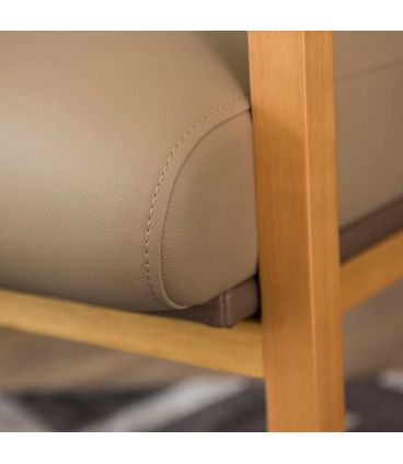 Poltrona Mercury Estofada Couro Natural Bege Base de Madeira Natural - 68342