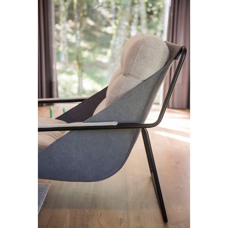 PoltronaAlgarveCruBasedeFerroPreta