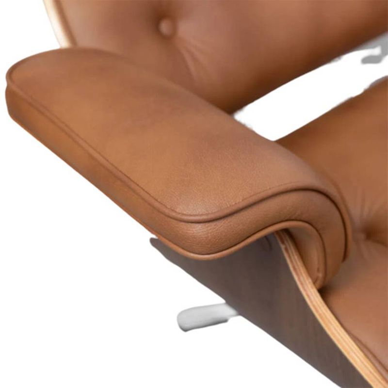 PoltronaComPuffCharlesEamesCouroCarameloBaseXPreta