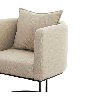 Poltrona Round Estofada Lona Cru Base Aço Carbono Preto - 69209