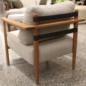 Poltrona Odda cor Branco e Preto com Estrutura em Madeira Natural - 68424