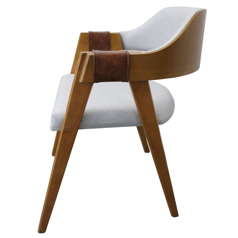 CadeiraOsvaldinaemMadeiraAmendoaComDetalheemCourino68686