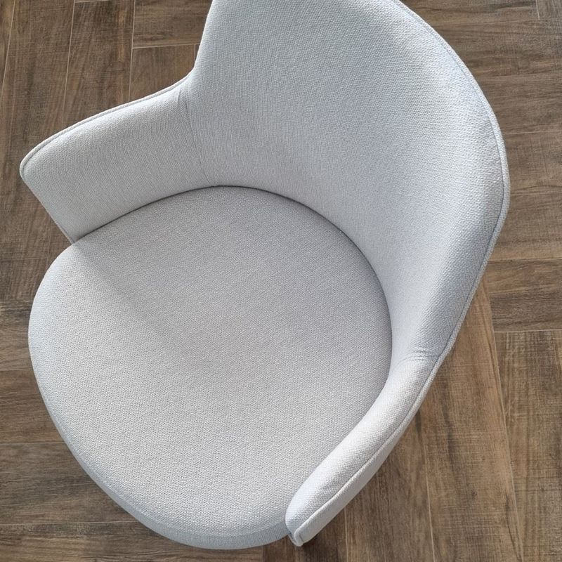 CadeiraCharloteAssentoTecidoCrucomBaseGiratoriaemMadeiraCastanho72268