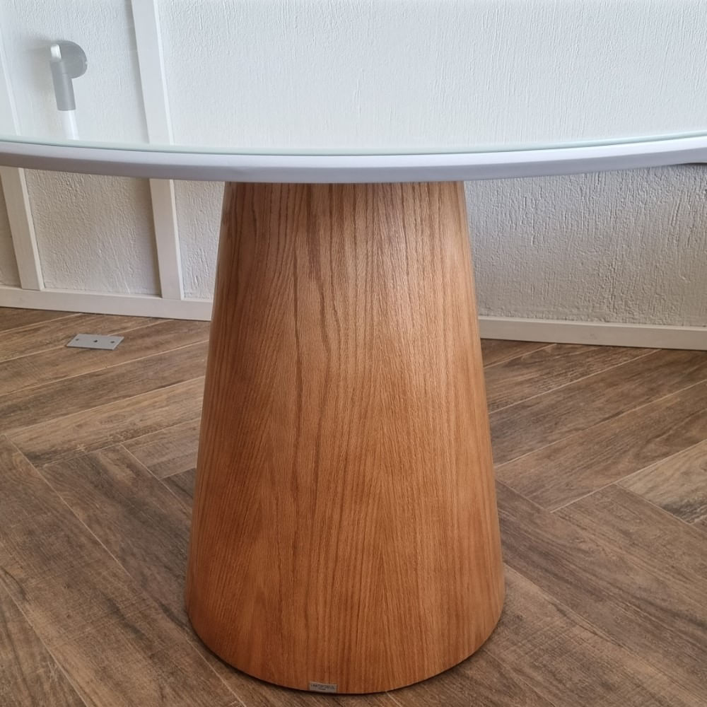 Mesa-Jantar-Piacenza-Tampo-Vidro-Off-White-e-Base-Cone-Castanho-120-cm---72357