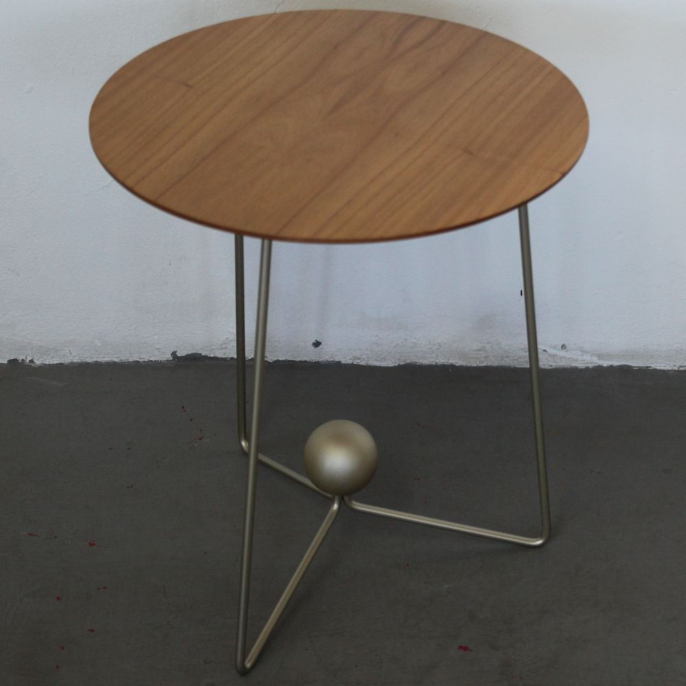 Mesa-Lateral-Orquidea-Baixa-Tampo-Laminado-Amendoa-Suave-Base-Bronze-Light-45-cm---72365