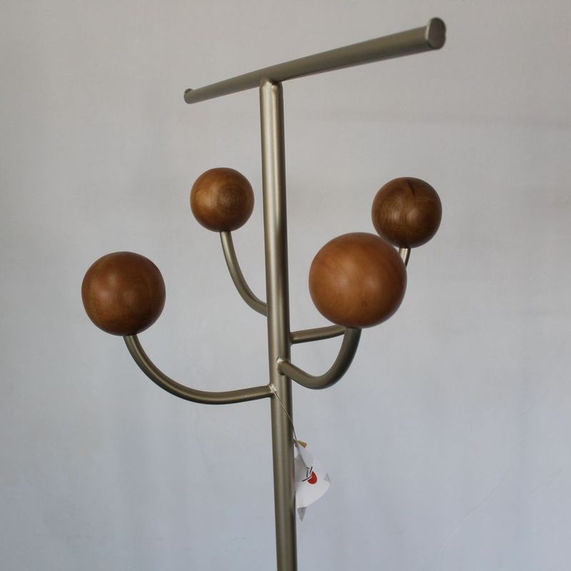 CabideiroEkkoEstruturaBronzeLightcomBaseAmendoaSuave165cm72367