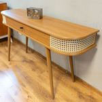 AparadorFutureTB310corFreijoeTelaSextavadaNaturalcom1Gaveta140cm69480