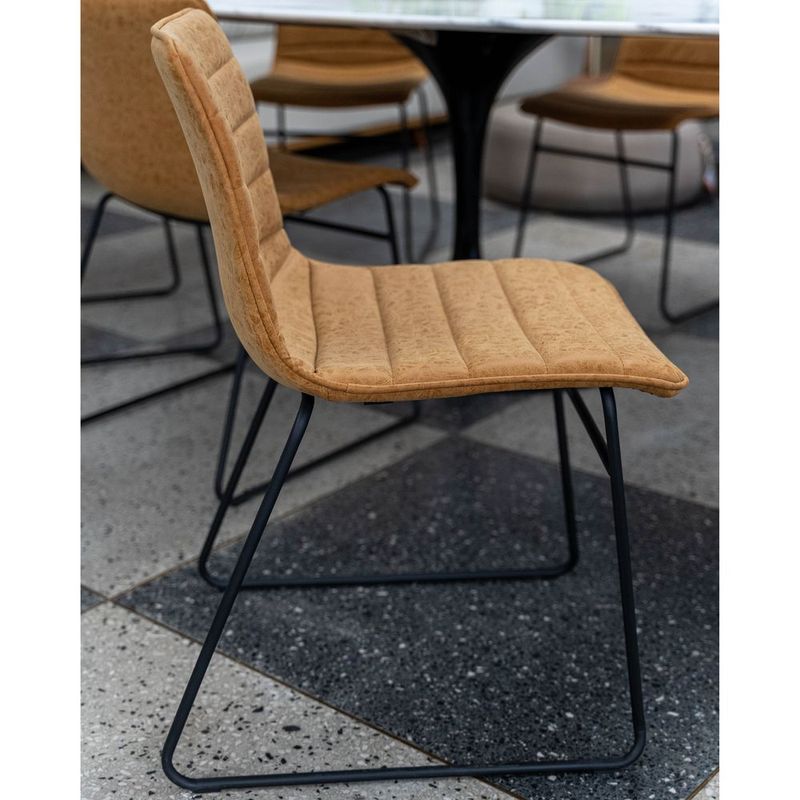 CadeiraBuddAssentoCourinoCaramelocomBaseAcoPreto47340