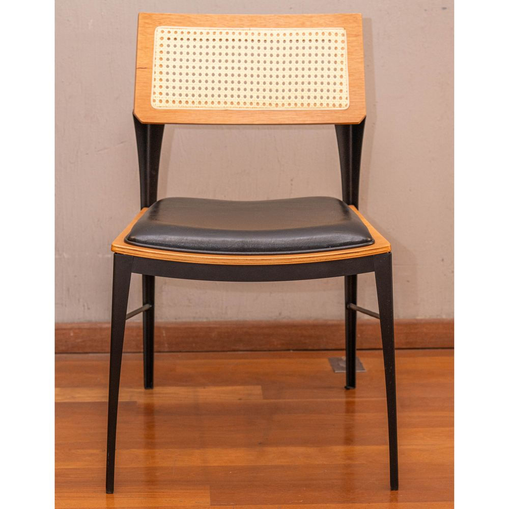 Cadeira-Mittal-Assento-Courino-Preto-e-Encosto-em-Palha-Sextavada---67756