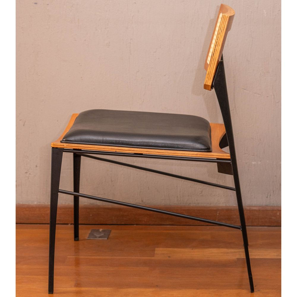 Cadeira-Mittal-Assento-Courino-Preto-e-Encosto-em-Palha-Sextavada---67756