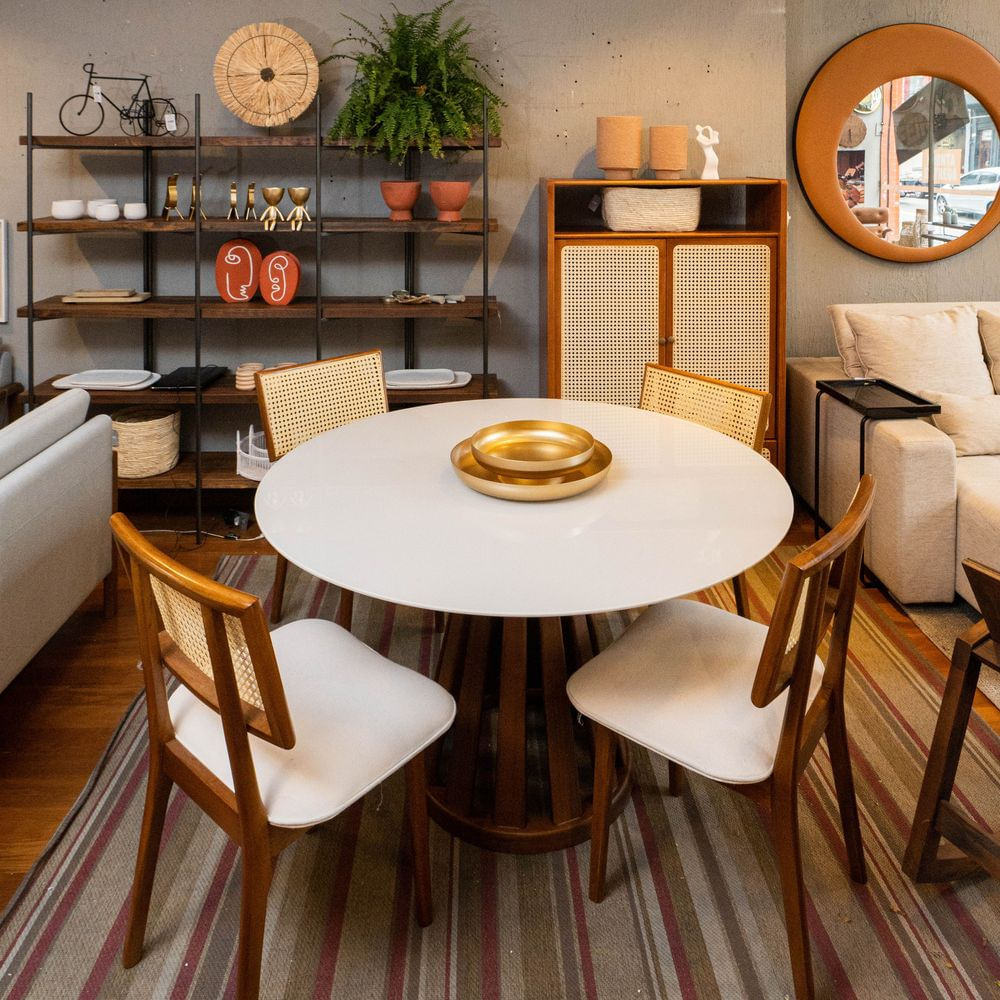 Mesa-Jantar-Maite-Redonda-Tampo-MDF-Vidro-Fendi-e-Base-Ripada-Amendoa-135-cm---69377