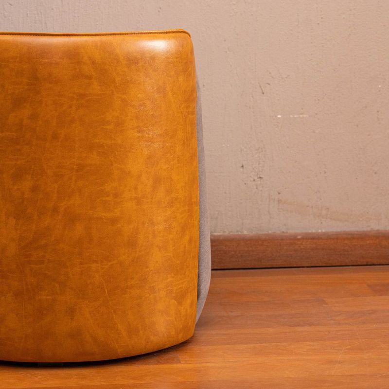 PuffAlamoEstofadoTecidoLonaGrafiteeCourinoCaramelo53cm71332