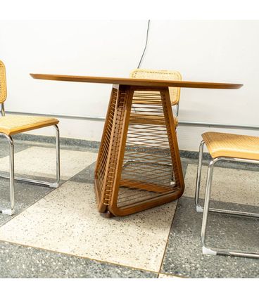 Mesa de Jantar Coss Redonda Tampo Cedro com Base Cedro e Corda Canela 120 cm - 72682