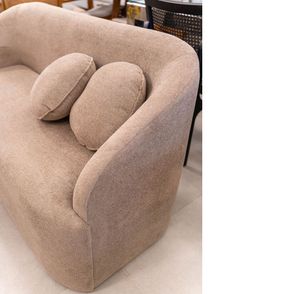 Sofá Gema Estofado Tecido Aveludado Boucle cor Bege 165cm - 70858