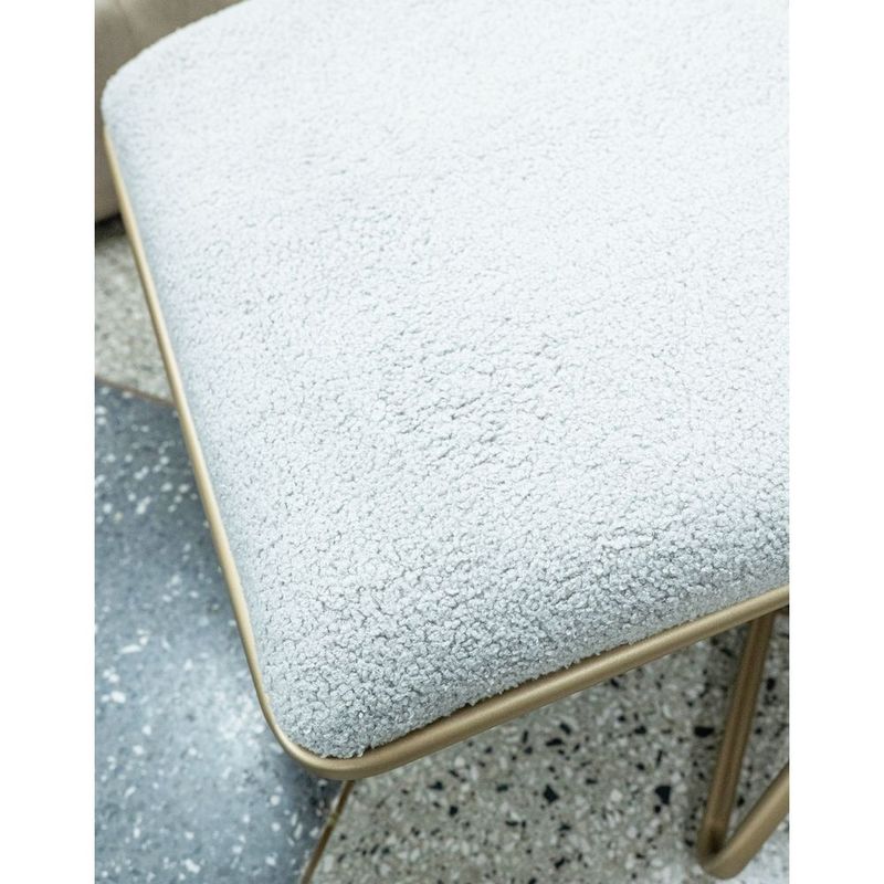 ChaiseVanguardEstofadoTecidoBoucleCinzaeDetalheCourinoCarameloeAlmofadacomEstruturaAcoGold175cm72655