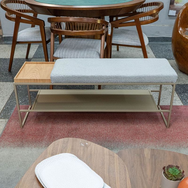 BancoDuetsSapateiraAssentoBoucleCinzacomBandejaCarvalhoNaturalcomEstruturaAcoChampagne120cm72659