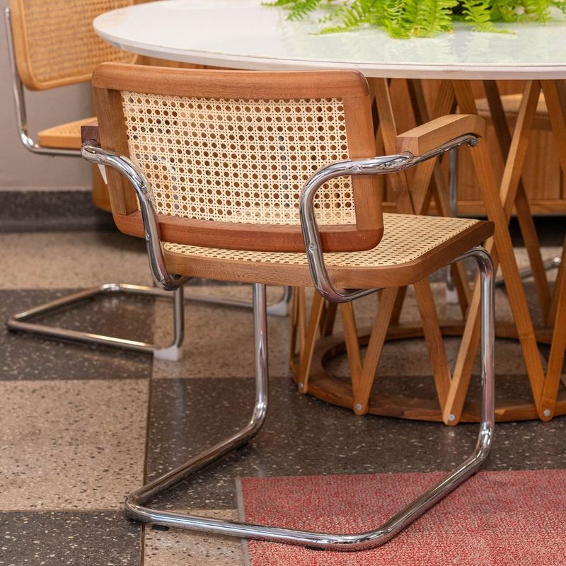 CadeiraCescacomBracoTelaSextavadaeBaseAcoCromado70893