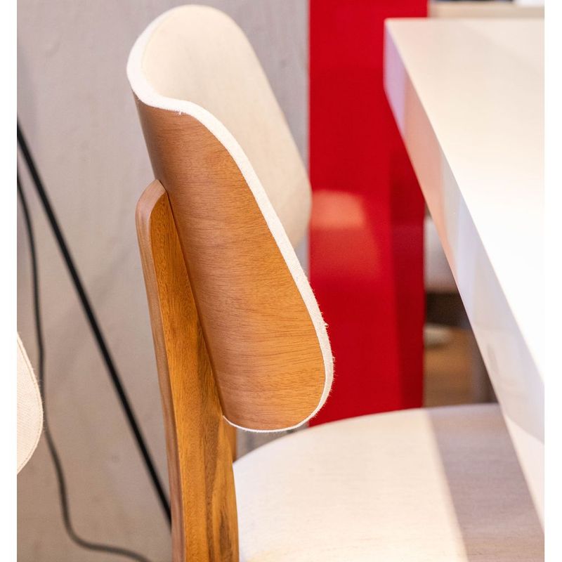 CadeiraLuzernAssentoBrancocomBaseImbuiaNatural68012