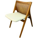 CadeiraAnastasiaBoucleOffWhiteeRattanNaturalcomBaseMadeiraElmo74448