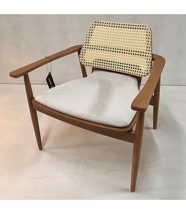 Poltrona Vitta Base Amêndoa Boublé Off-White Palha Natural - 78969