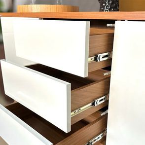 Balcão Domani 2 Portas 3 Gavetas Freijó Off White 135cm - 79043