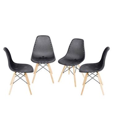 Kit com 4 Cadeiras Eames Furadinha Com Base de Madeira na Cor Preta - 64632
